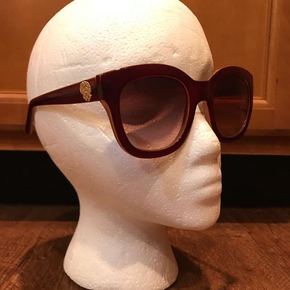 Vince Camuto Sunglasses w/ Case